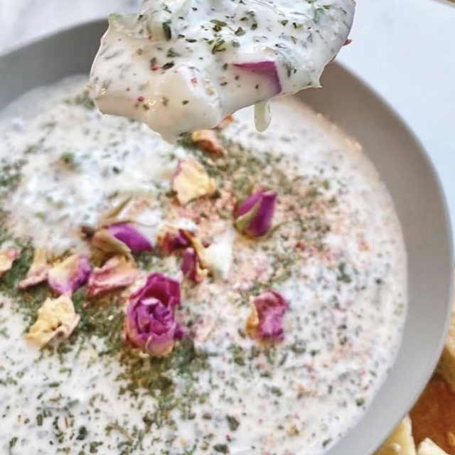 Mast O Mousir (Garlic Shallot Yogurt Dip).